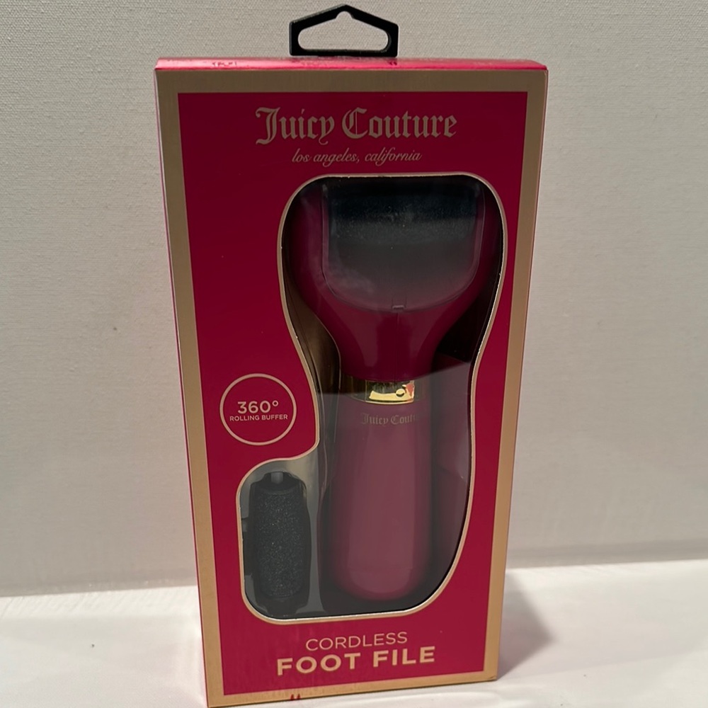 Juicy Couture Cordless Foot File w/360 roller buffer. Operates w/ 4 AA batteries